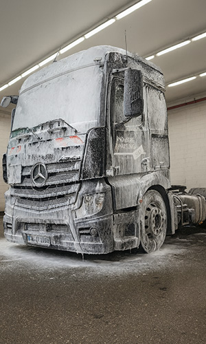 professionelle Aufbereitung LKW